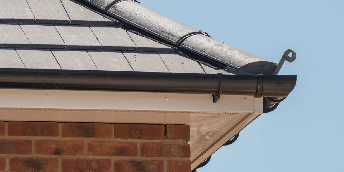 Roofers & builders in New Malden and Surrey.